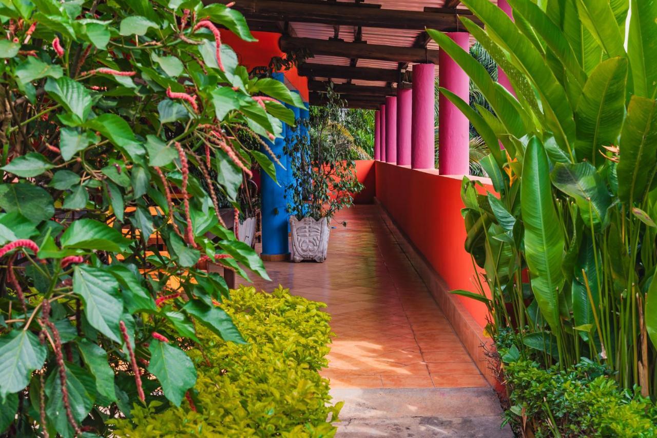 Aparthotel Jardin Tropical Бужумбура Екстериор снимка