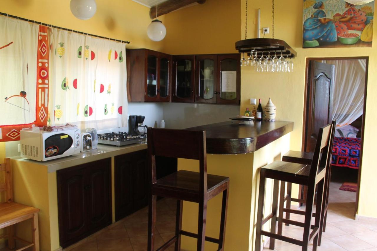 Aparthotel Jardin Tropical Бужумбура Екстериор снимка